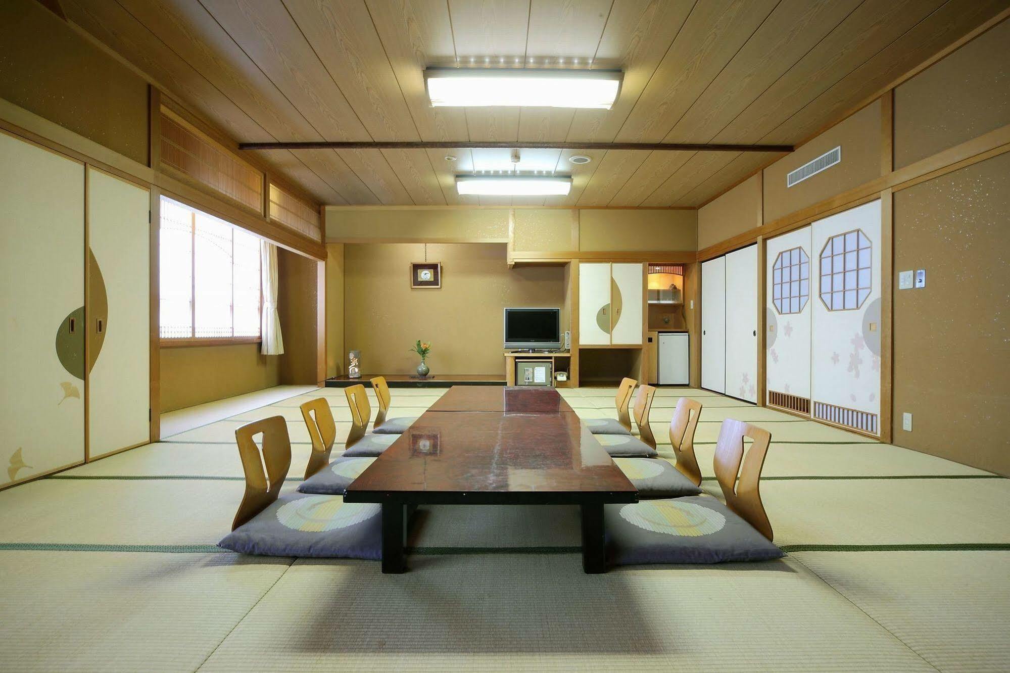 Awara Onsen Hot Spring Koubou Gurabaatei 호텔 외부 사진